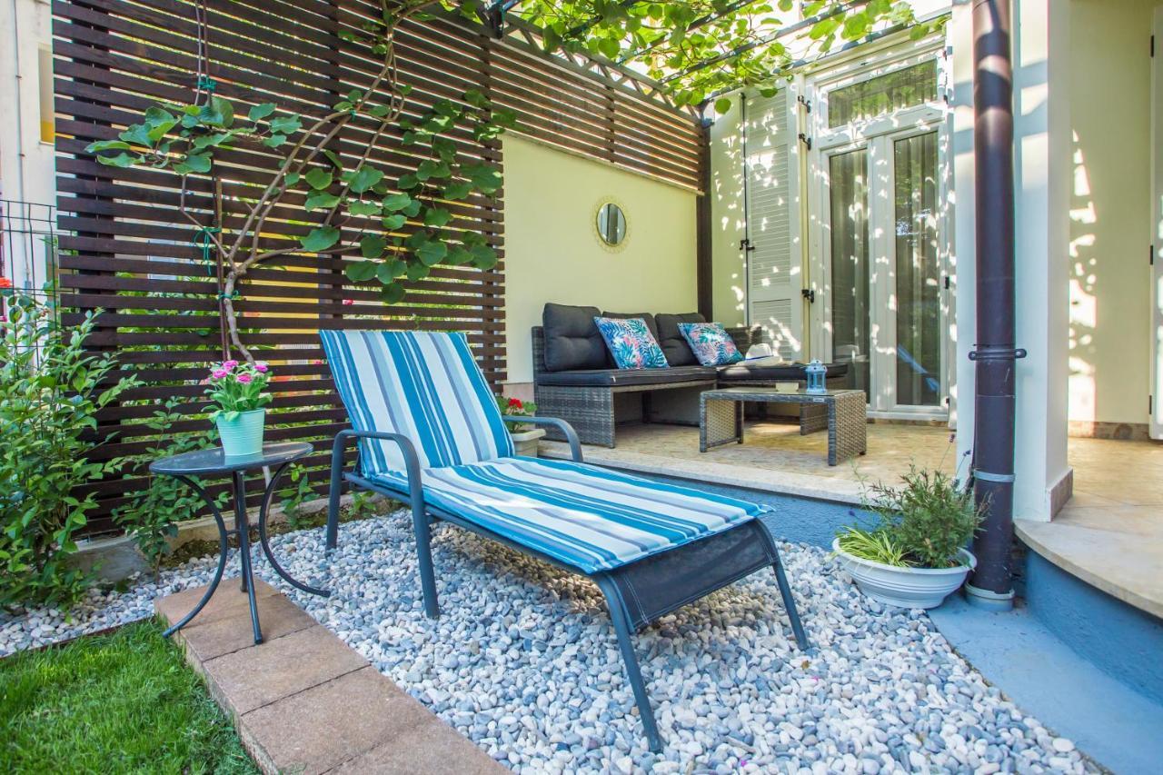Apartment Bela Porec Esterno foto