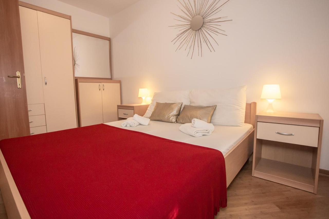 Apartment Bela Porec Esterno foto