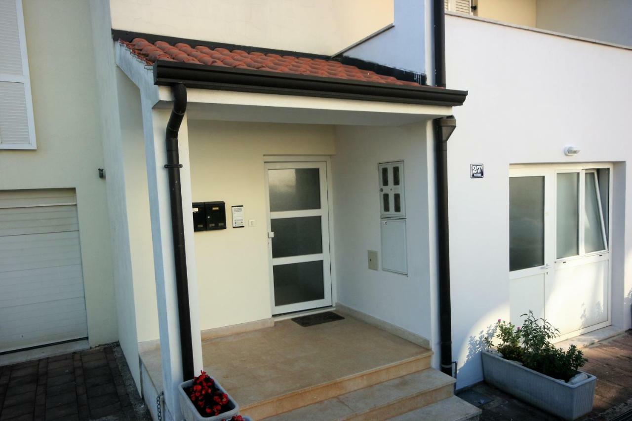 Apartment Bela Porec Esterno foto